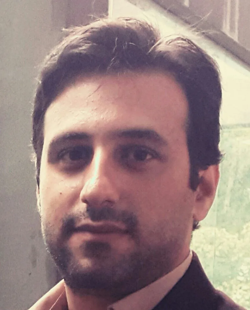 احسان مومنی